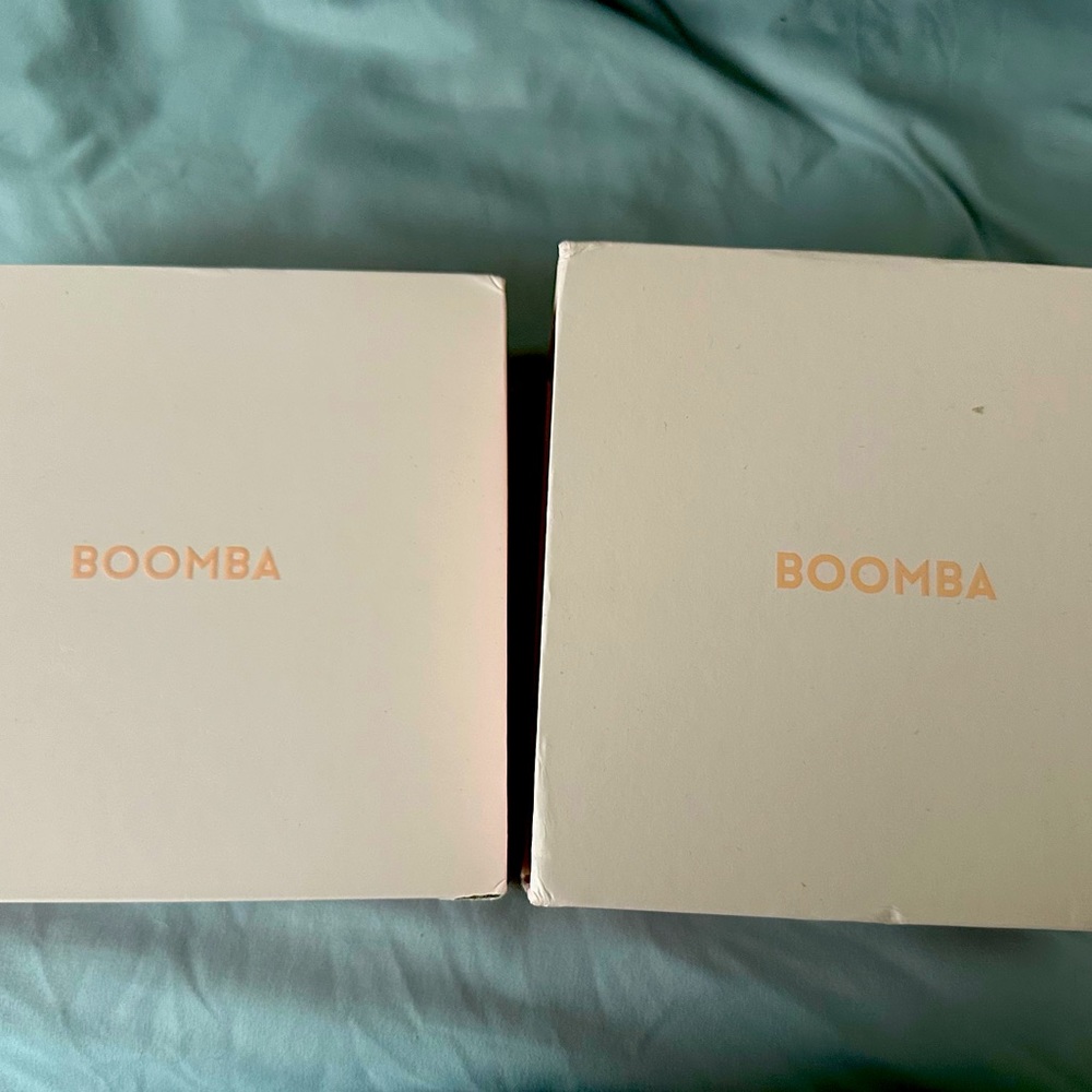 Bomba adhesive bras size E